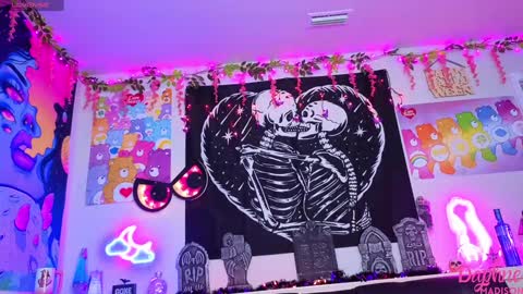 Snapshot of daphnemadison chatting on October 2025 06:05:02 PM Daphne Madison online show from October 2025 06:05:02 PM