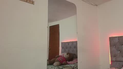 DAPHNE online show from January 2025 02:35:02 PM
