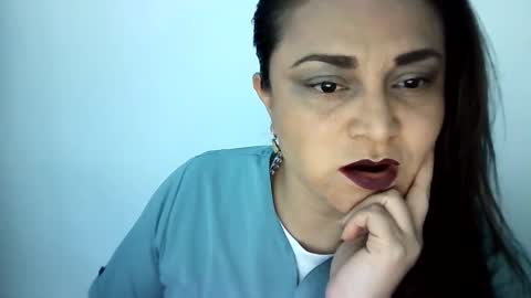 dapnne online show from October 2025 07:01:01 PM