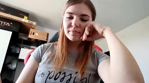 Snapshot of darcibranden chatting on October 2025 09:21:01 AM Lisa online show from October 2025 09:21:01 AM