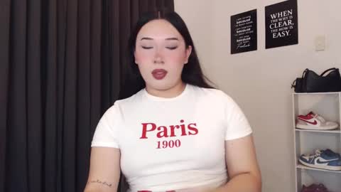 Snapshot of darcy_world chatting on October 2025 05:04:02 AM DARCY online show from October 2025 05:04:02 AM