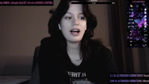Darcy online show from October 2025 05:57:02 PM