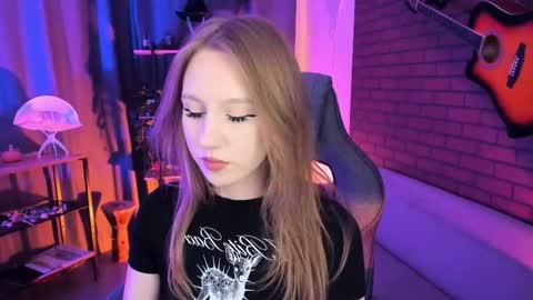 Daria Tate online show from April 2026 11:39:02 AM