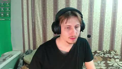 darienlarge online show from November 2025 05:02:02 PM