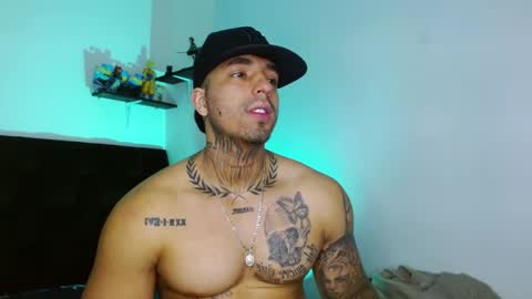 Darius Phoenix  online show from March 2026 10:47:02 PM