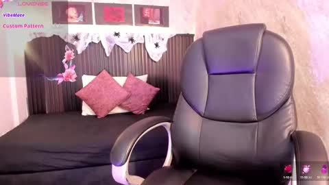 Dark online show from October 2025 12:22:02 PM