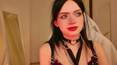 Diva online show from June 2026 09:01:02 PM