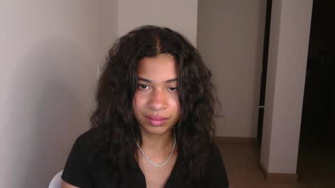 Sofia online show from December 2024 01:45:01 AM