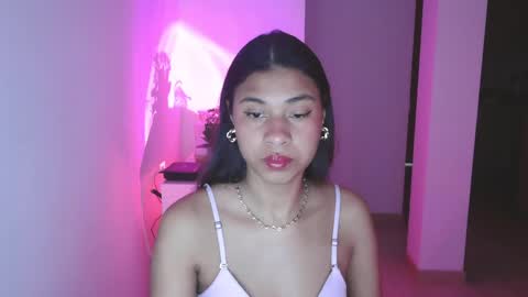 Sofia online show from January 2025 04:55:01 AM