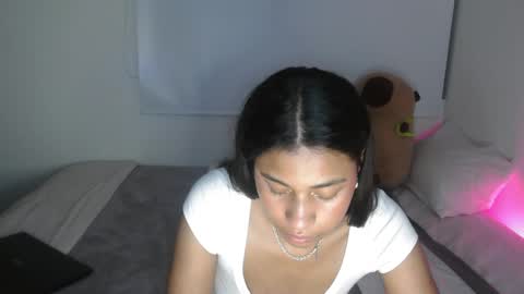 Sofia online show from February 2025 04:24:02 AM