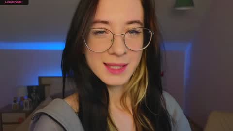 Snapshot of dark_lola_ chatting on December 2024 10:06:02 AM Lola online show from December 2024 10:06:02 AM