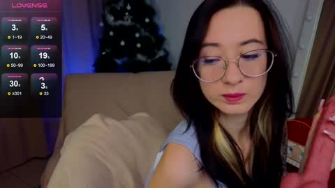 Snapshot of dark_lola_ chatting on December 2024 09:44:01 AM Lola online show from December 2024 09:44:01 AM