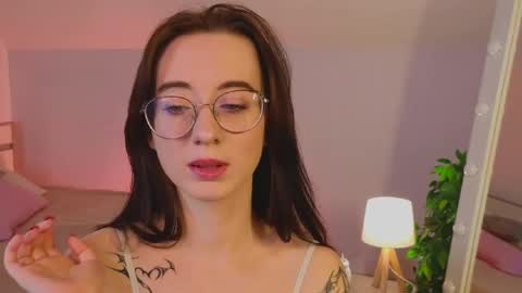 Snapshot of dark_lola_ chatting on February 2025 09:44:02 AM Lola online show from February 2025 09:44:02 AM
