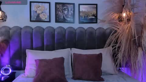 Snapshot of dark_nina_ chatting on October 2025 03:29:02 AM Nina online show from October 2025 03:29:02 AM