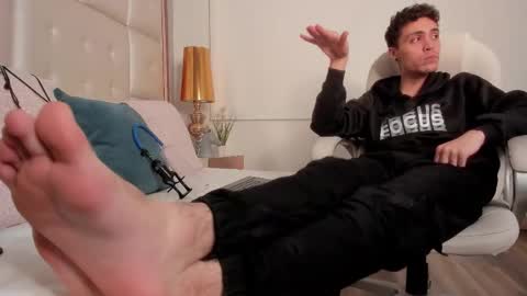 dark_sun333 online show from September 2025 10:04:01 PM