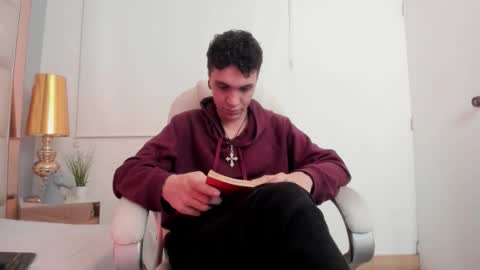 dark_sun333 online show from November 2025 12:13:02 AM