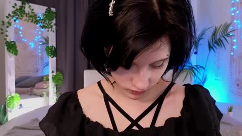 Vamp  online show from January 2025 08:35:01 PM