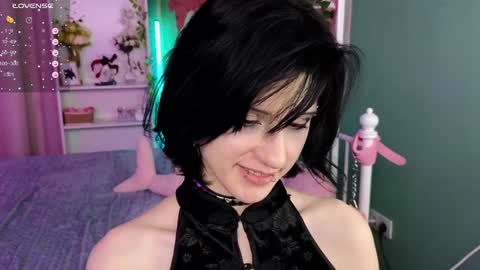 Vamp  online show from February 2025 04:21:01 AM