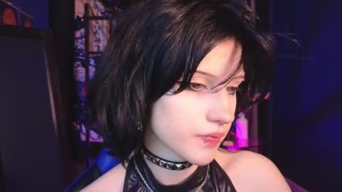 Vamp  online show from February 2025 10:00:01 PM