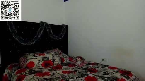 Snapshot of darkangelsxx chatting on December 2024 02:33:02 PM dannaxlove online show from December 2024 02:33:02 PM