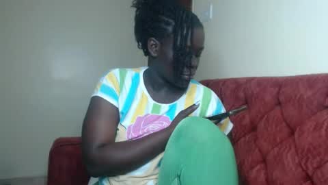 Snapshot of darkberry_bubble chatting on July 2026 02:25:01 AM darkberry_bubble online show from July 2026 02:25:01 AM