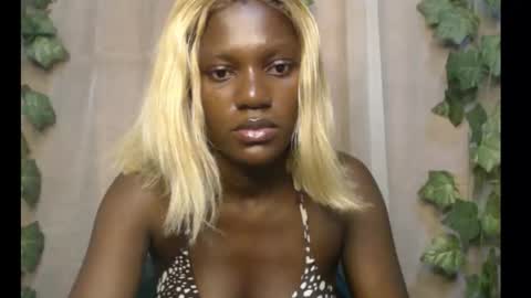 Snapshot of darkchocoxx chatting on September 2025 12:12:02 AM sexygal online show from September 2025 12:12:02 AM