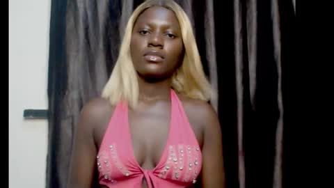 Snapshot of darkchocoxx chatting on September 2025 07:15:02 PM sexygal online show from September 2025 07:15:02 PM