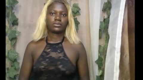 Snapshot of darkchocoxx chatting on September 2025 09:22:02 AM sexygal online show from September 2025 09:22:02 AM