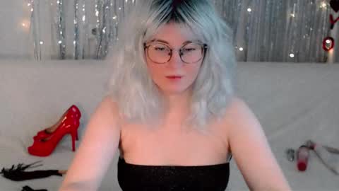 Kelly online show from September 2025 06:29:02 AM