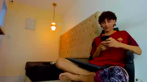 darkknightx01 online show from October 2025 02:01:02 AM