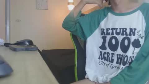 darkknightx01 online show from November 2025 02:22:01 AM