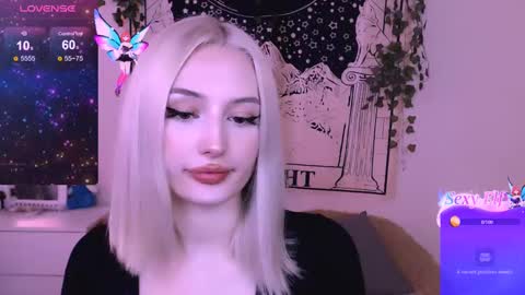 Snapshot of darklovebby chatting on February 2025 06:45:01 AM Lana Jack and Tom online show from February 2025 06:45:01 AM