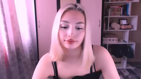 Snapshot of darklovebby chatting on March 2025 03:08:01 AM Lana Jack and Tom online show from March 2025 03:08:01 AM