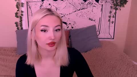 Snapshot of darklovebby chatting on March 2025 05:24:02 AM Lana Jack and Tom online show from March 2025 05:24:02 AM