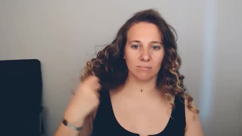 Anna online show from September 2025 02:09:02 PM