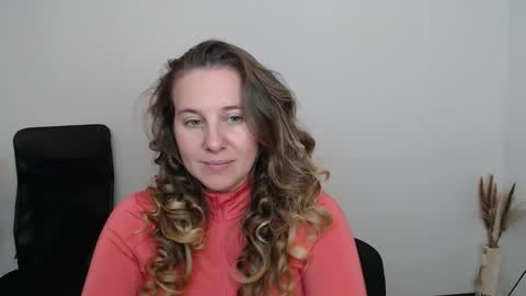 Anna online show from October 2025 05:13:01 PM