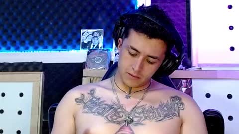 DARKO0717 online show from December 2024 03:47:02 AM