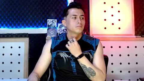 DARKO0717 online show from December 2024 03:21:02 PM