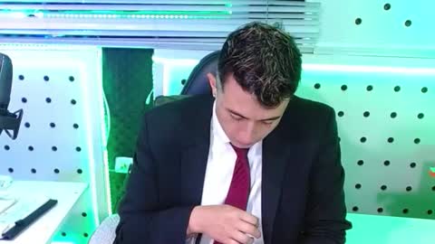 DARKO0717 online show from December 2025 08:16:02 PM