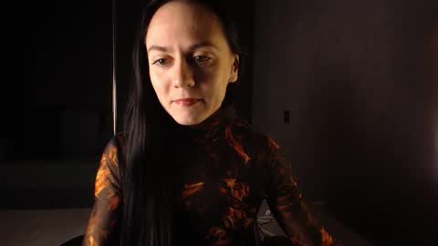 darkspark_ online show from October 2025 10:24:01 AM