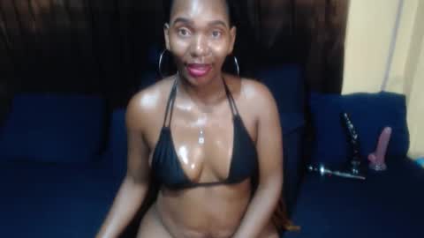 Darksultryxx30 online show from April 2026 01:53:01 AM