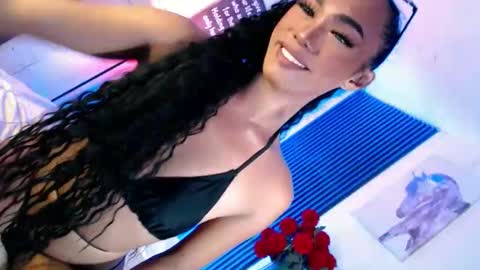 its me monica online show from November 2025 04:44:02 AM