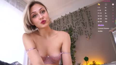 Darline online show from March 2025 12:12:01 PM