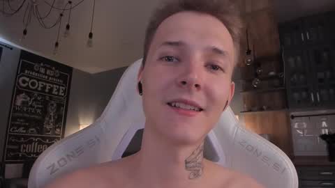 Snapshot of darling__oliver chatting on October 2025 04:19:02 AM your lovely Oli online show from October 2025 04:19:02 AM