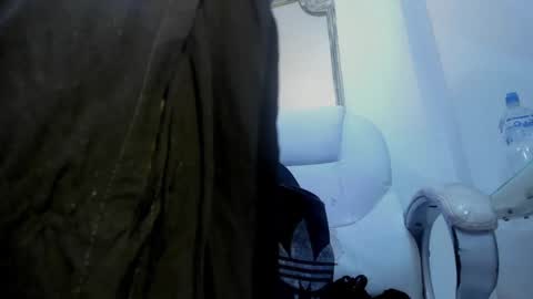Snapshot of darlingbdsm_ chatting on January 2025 01:20:02 PM Darling online show from January 2025 01:20:02 PM
