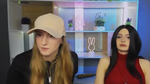 darly honey online show from April 2026 11:10:01 AM