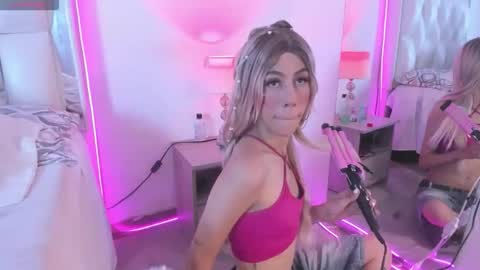 darlyn_tenderhot__ online show from April 2026 02:44:01 PM