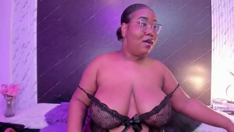  Darnell Queen online show from September 2025 04:02:02 AM