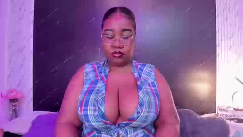  Darnell Queen online show from September 2025 04:03:01 AM