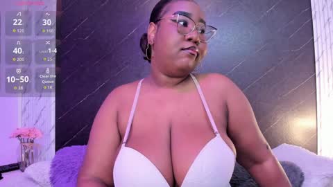  Darnell Queen online show from April 2026 04:01:01 AM